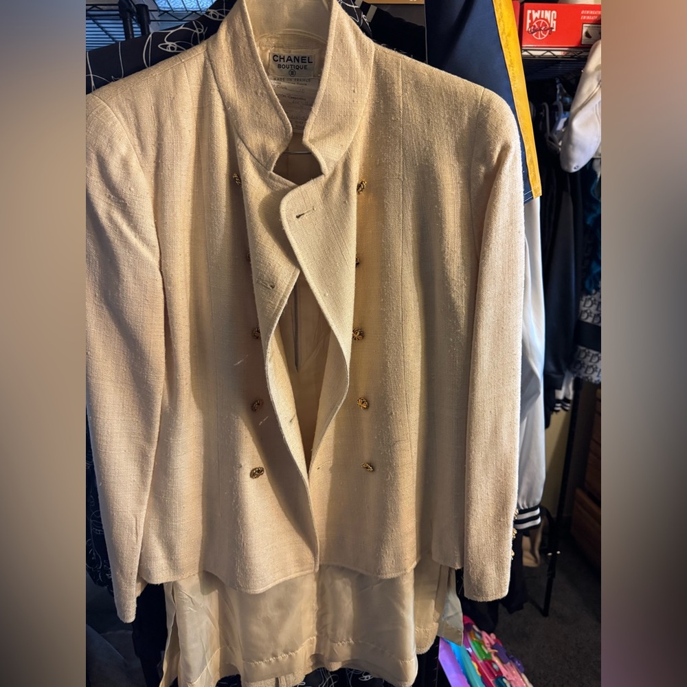 Vintage Chanel outfit